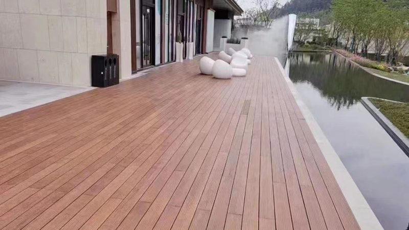 锁扣地板耐磨层：揭秘其背后的技术奥秘