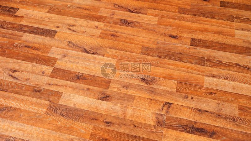 新铺地板要不要打蜡？揭秘地板打蜡的真相