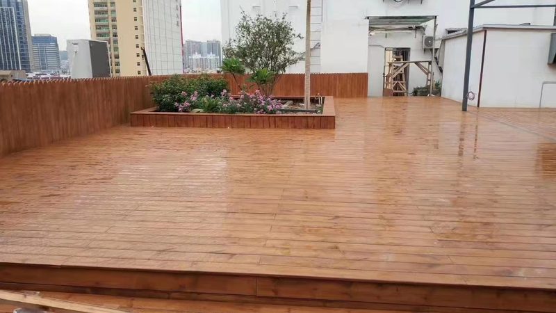 在众多进口地板品牌中，以下几款品牌具有较高的口碑和市场份额：